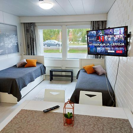 Tuurin Yoesaeiloe Apartment ภายนอก รูปภาพ